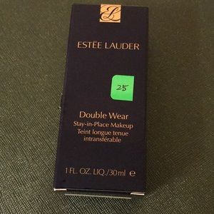 ESTEE LAUDER DOUBLE WEAR MAKEUP FOUNDATION